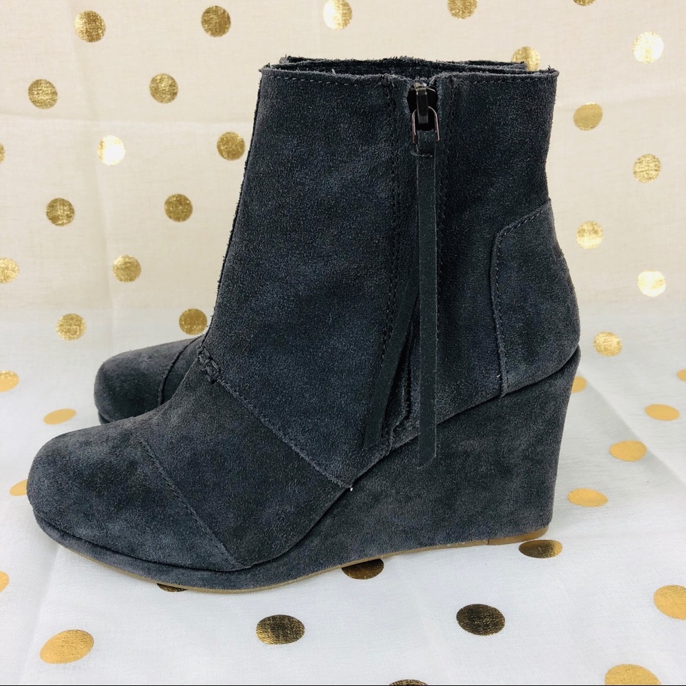 TOMS Grey Suede Wedge 7.5